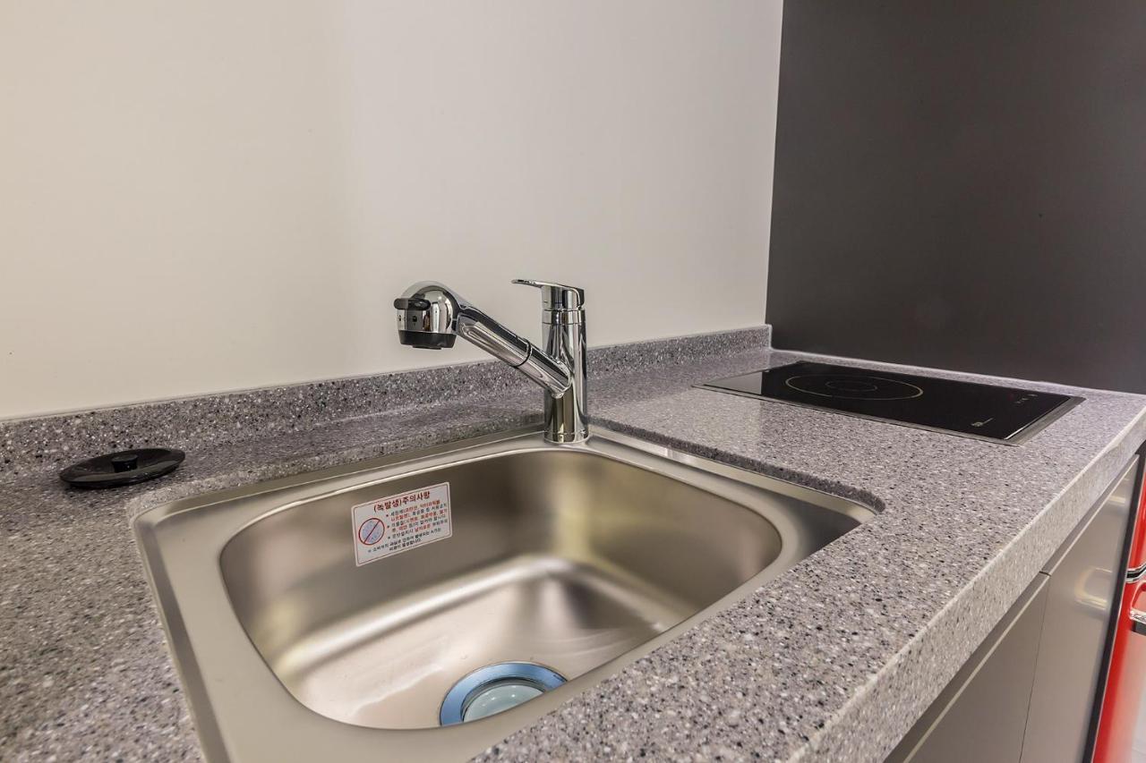 Pyeongtaek Stay Tourist Hotel Екстериор снимка